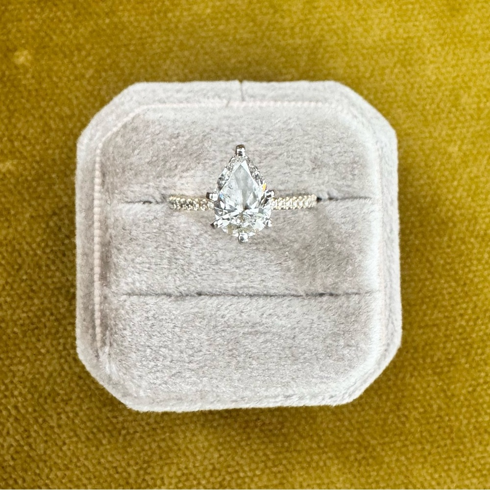 Elegant Silver & Gold Pear Diamond Ring
